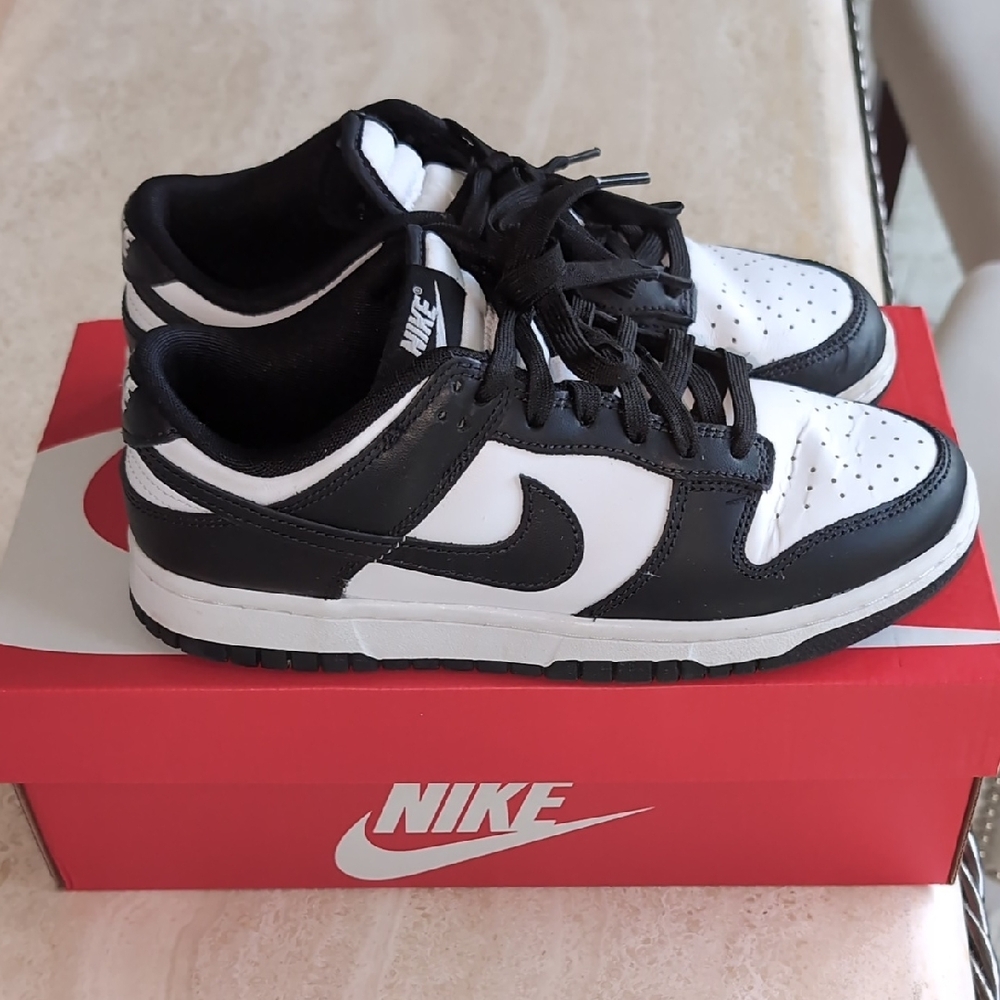 Nike Black and White Sneakers